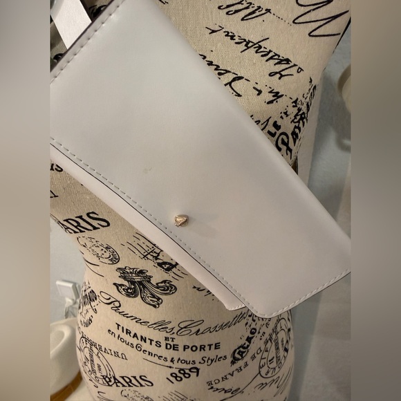 Kate Spade White Crossbody Bag NWT Leather - Picture 3 of 13